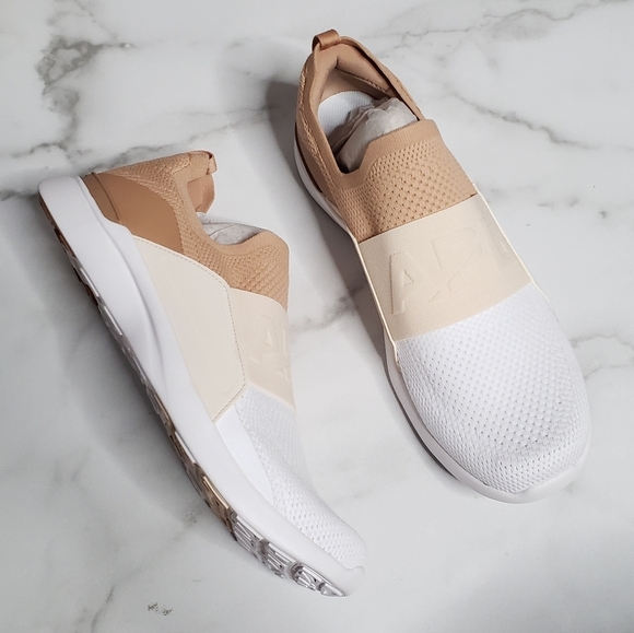 APL TechLoom Bliss Sneakers Size 10.5 Slip On Shoes Carmel White Tan - Picture 1 of 7